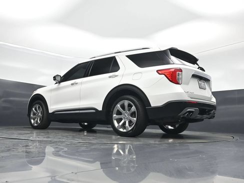 Used 2020 Ford Explorer Platinum w/ Premium Technology Package AWD/4WD image 54