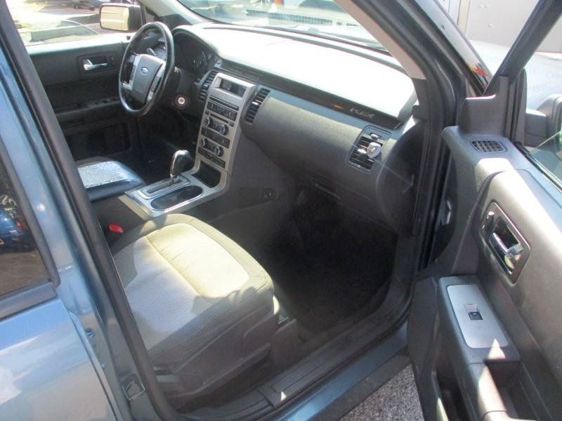 Used 2010 Ford Flex SE FWD image 7