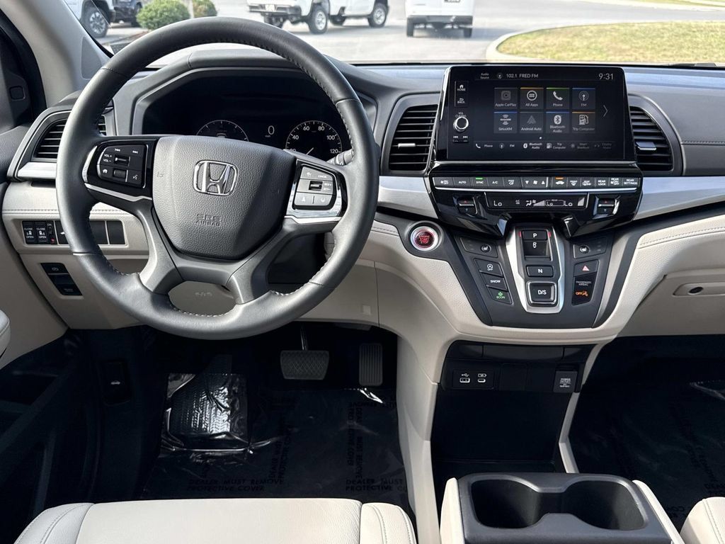 Used 2026 Honda Odyssey EX-L image 3