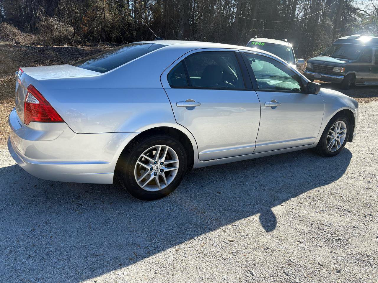 Used 2011 Ford Fusion S FWD image 3