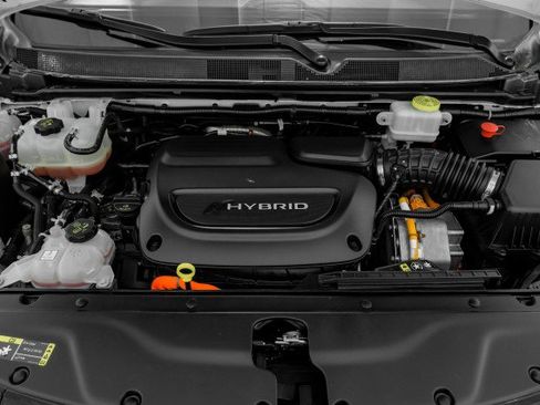 Used 2023 Chrysler Pacifica Pinnacle image 42