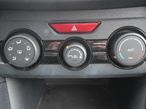 Used 2019 Subaru Crosstrek 2.0i image 22