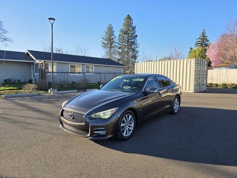 Used 2015 INFINITI Q50 Premium w/ Navigation Package image 1