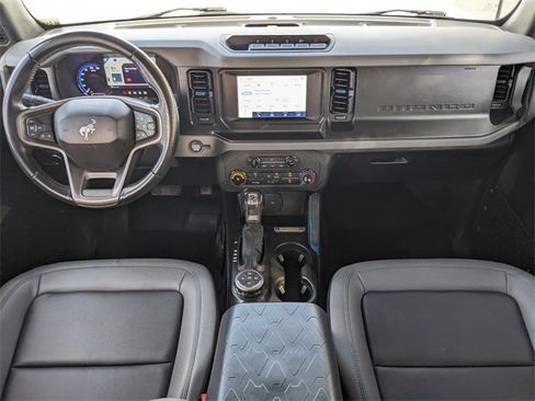 Used 2022 Ford Bronco Black Diamond w/ Sasquatch Package image 10