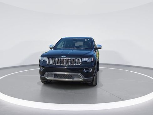 Used 2018 Jeep Grand Cherokee Limited AWD/4WD image 3