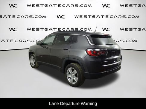 Used 2022 Jeep Compass Latitude image 5