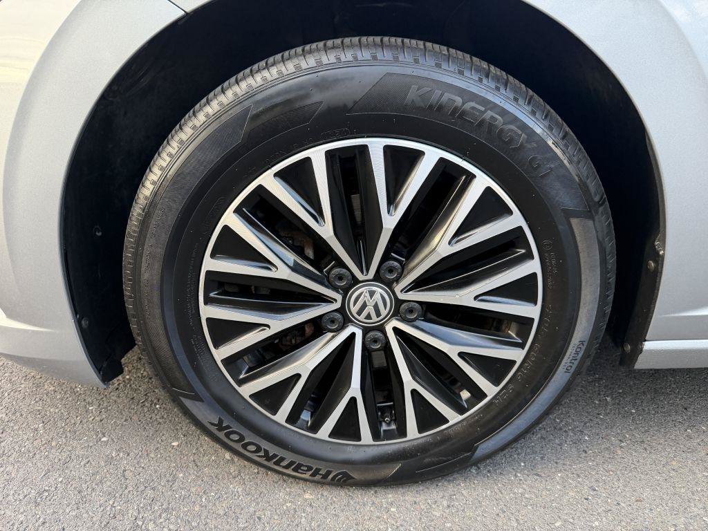 Used 2019 Volkswagen Jetta SE FWD image 9