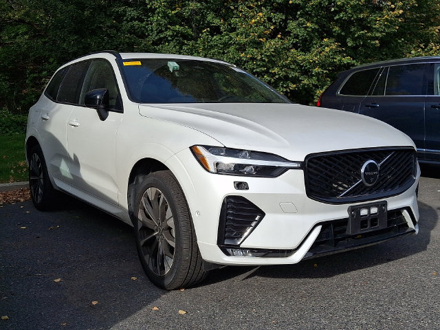 Used 2026 Volvo XC60 B5 Plus AWD/4WD image 1