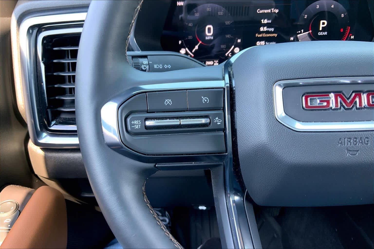 Used 2026 GMC Canyon AT4 w/ AT4 Premium Package AWD/4WD image 24