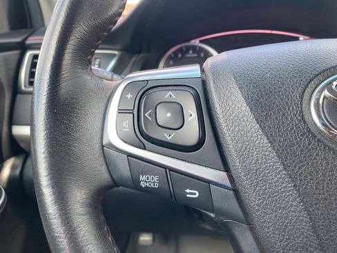 Used 2017 Toyota Camry SE FWD image 15