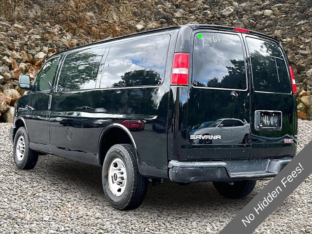 Used 2020 GMC Savana 2500 RWD image 10