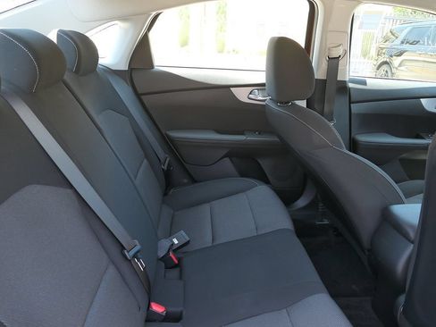 Used 2023 Kia Forte LXS w/ LXS Technology Package FWD image 23