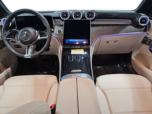 New 2026 Mercedes-Benz GLC 300 4MATIC image 9