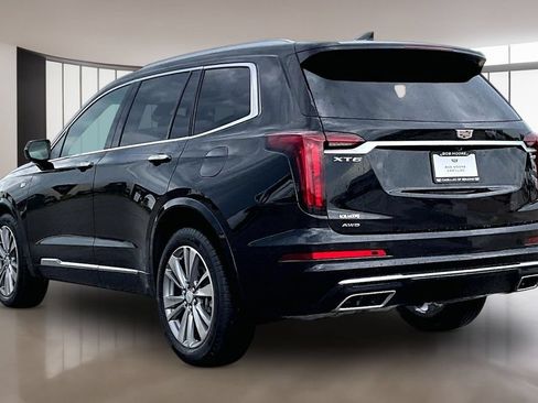 Used 2025 Cadillac XT6 Premium Luxury w/ Platinum Package AWD/4WD image 12