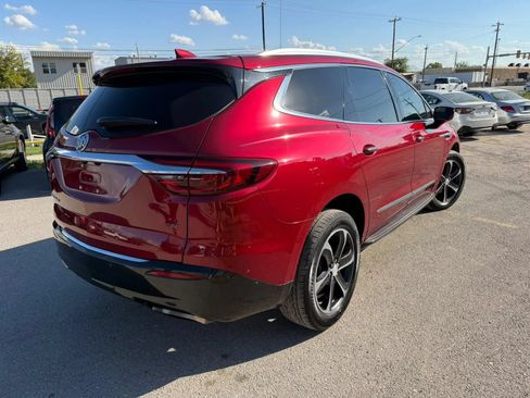 Used 2020 Buick Enclave Essence w/ Sport Touring Edition FWD image 3