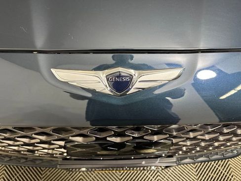 Used 2023 Genesis G70 2.0T w/ Sport Prestige Package image 9