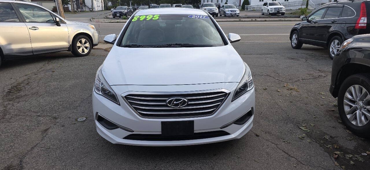 Used 2017 Hyundai Sonata SE FWD image 3