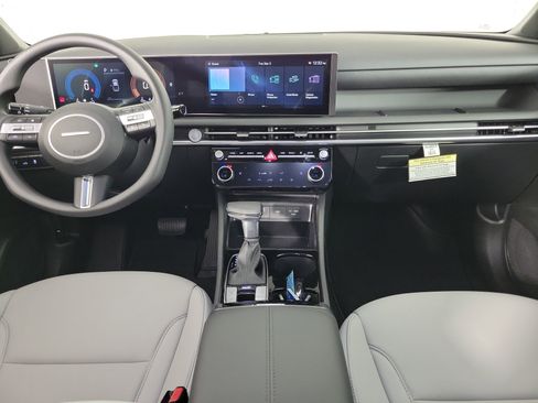 New 2025 Hyundai Santa Cruz SEL image 4
