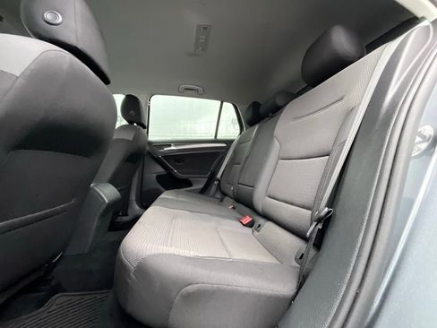 Used 2021 Volkswagen Golf 4-Door image 13