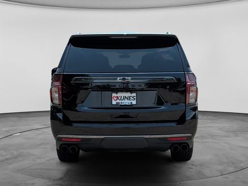 Used 2022 Chevrolet Suburban Z71 w/ Z71 Off-Road Package AWD/4WD image 6