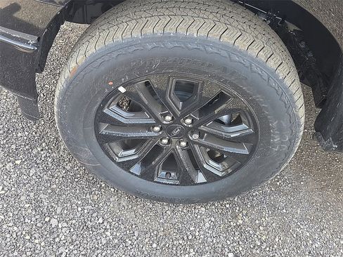 New 2025 Ford F150 Lariat w/ Equipment Group 501A Mid image 7