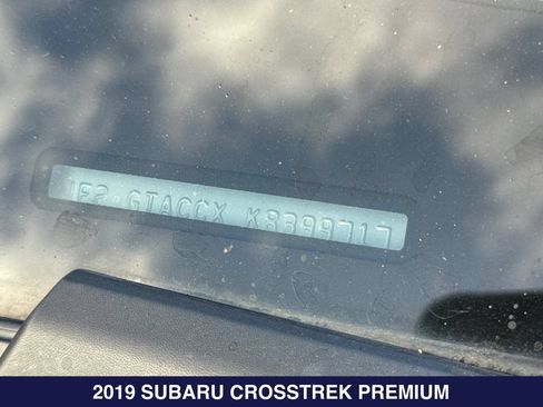 Used 2019 Subaru Crosstrek 2.0i Premium w/ Popular Package #3 AWD/4WD image 2