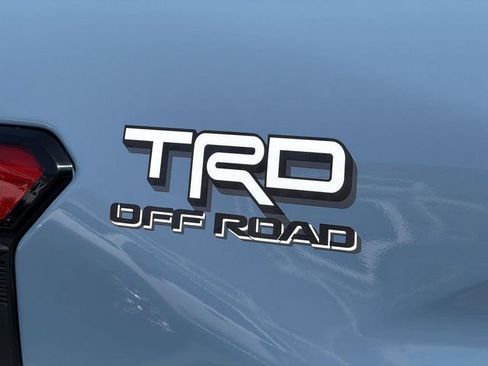 Used 2026 Toyota Tacoma TRD Off-Road w/ TRD Off Road Upgrade Package AWD/4WD image 31