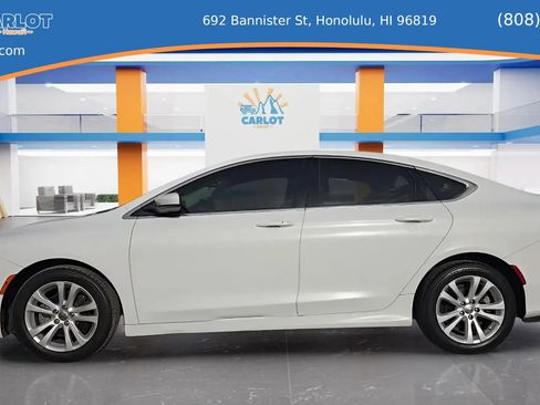 Used 2016 Chrysler 200 Limited image 14