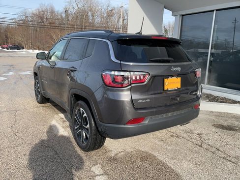 Used 2022 Jeep Compass Limited w/ Sun and Sound Group image 5