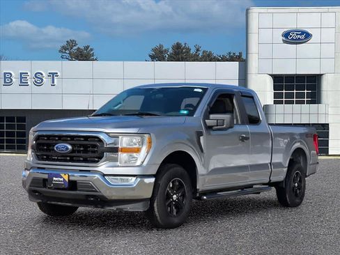 Used 2022 Ford F150 XLT image 3