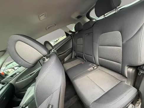 Used 2016 Hyundai Tucson SE w/ Option Group 02 FWD image 18