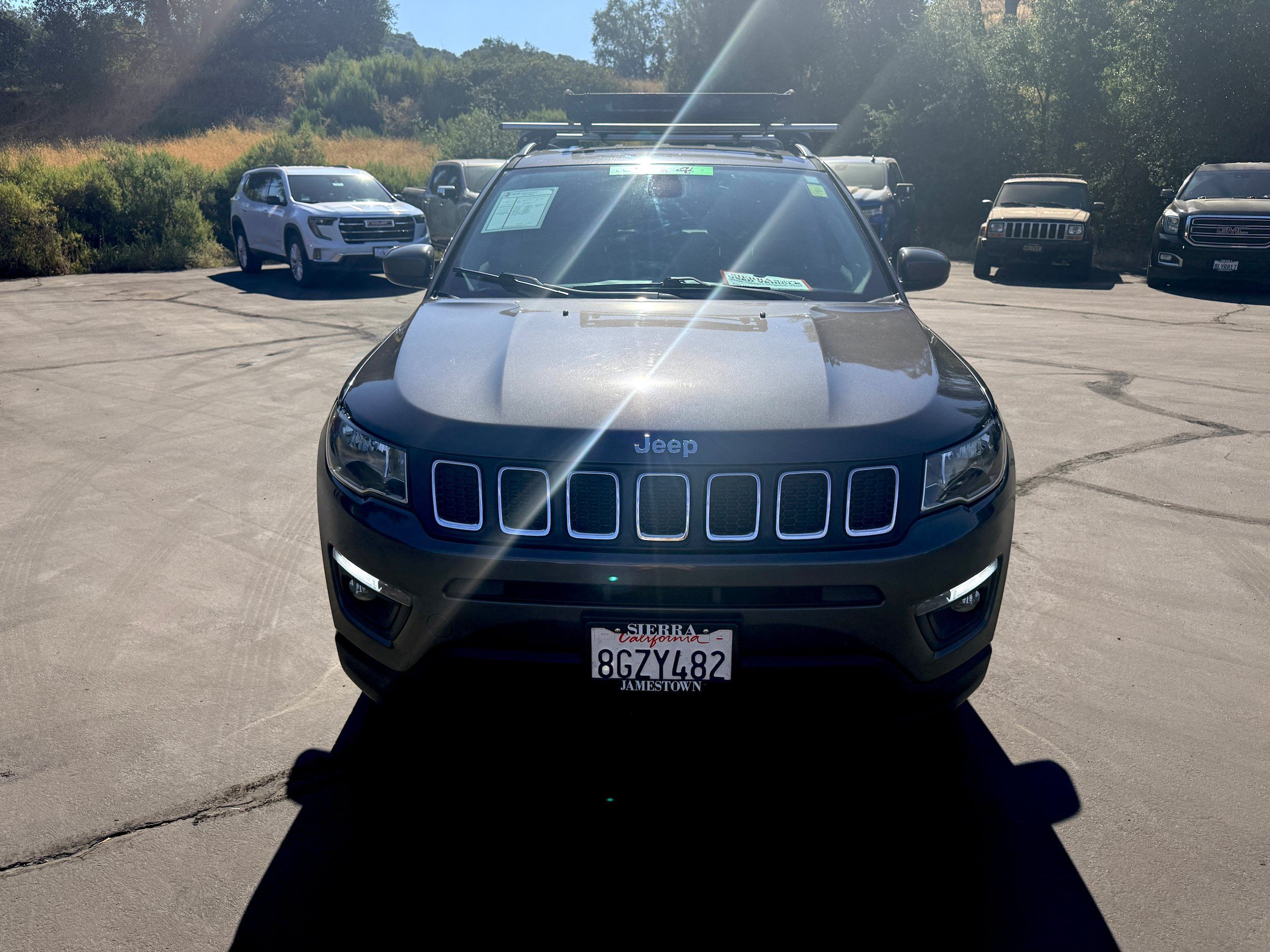 Used 2018 Jeep Compass Latitude AWD/4WD image 3