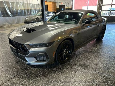 Used 2025 Ford Mustang GT Premium RWD image 6