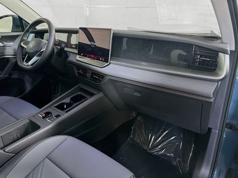 New 2026 Volkswagen Tiguan SE image 27
