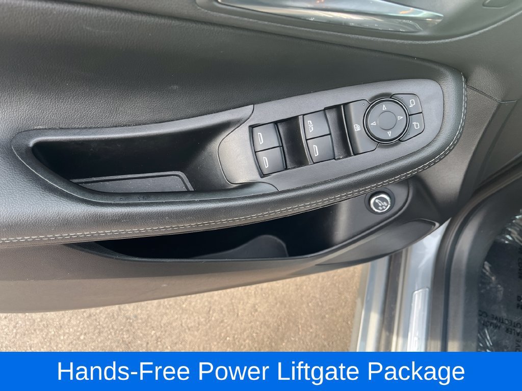 Used 2023 Buick Encore GX Select w/ Sport Touring Package FWD image 14