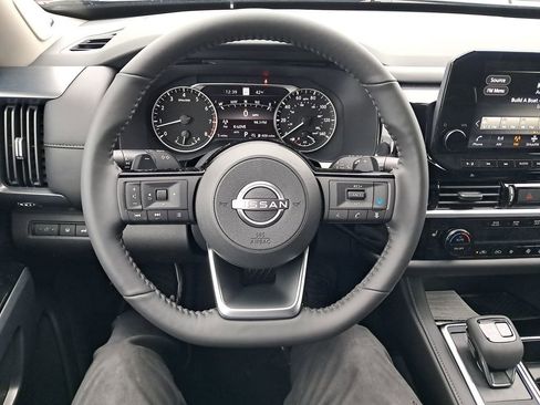 New 2025 Nissan Pathfinder SL w/ SL Premium Package image 14