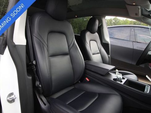 Used 2023 Tesla Model Y Long Range AWD/4WD image 5