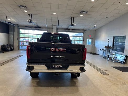 Used 2025 GMC Sierra 2500 SLT w/ SLT Premium Package AWD/4WD image 6