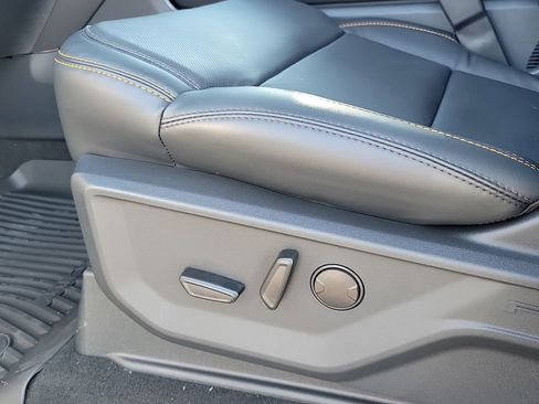 New 2026 Ford Expedition Tremor image 13