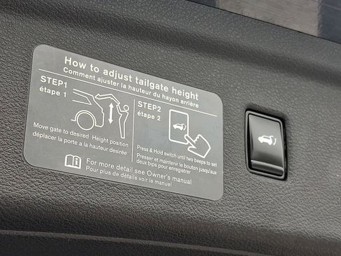 Used 2021 INFINITI QX50 Essential w/ Convenience Package image 29