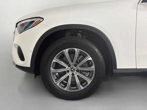 Used 2024 Mercedes-Benz GLC 300 image 10