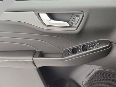 New 2026 Ford Escape SE FWD image 20