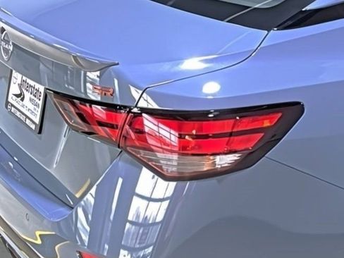 Used 2025 Nissan Sentra SR FWD image 13