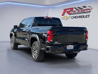 Used 2024 Chevrolet Colorado Z71 w/ Z71 Convenience Package 2