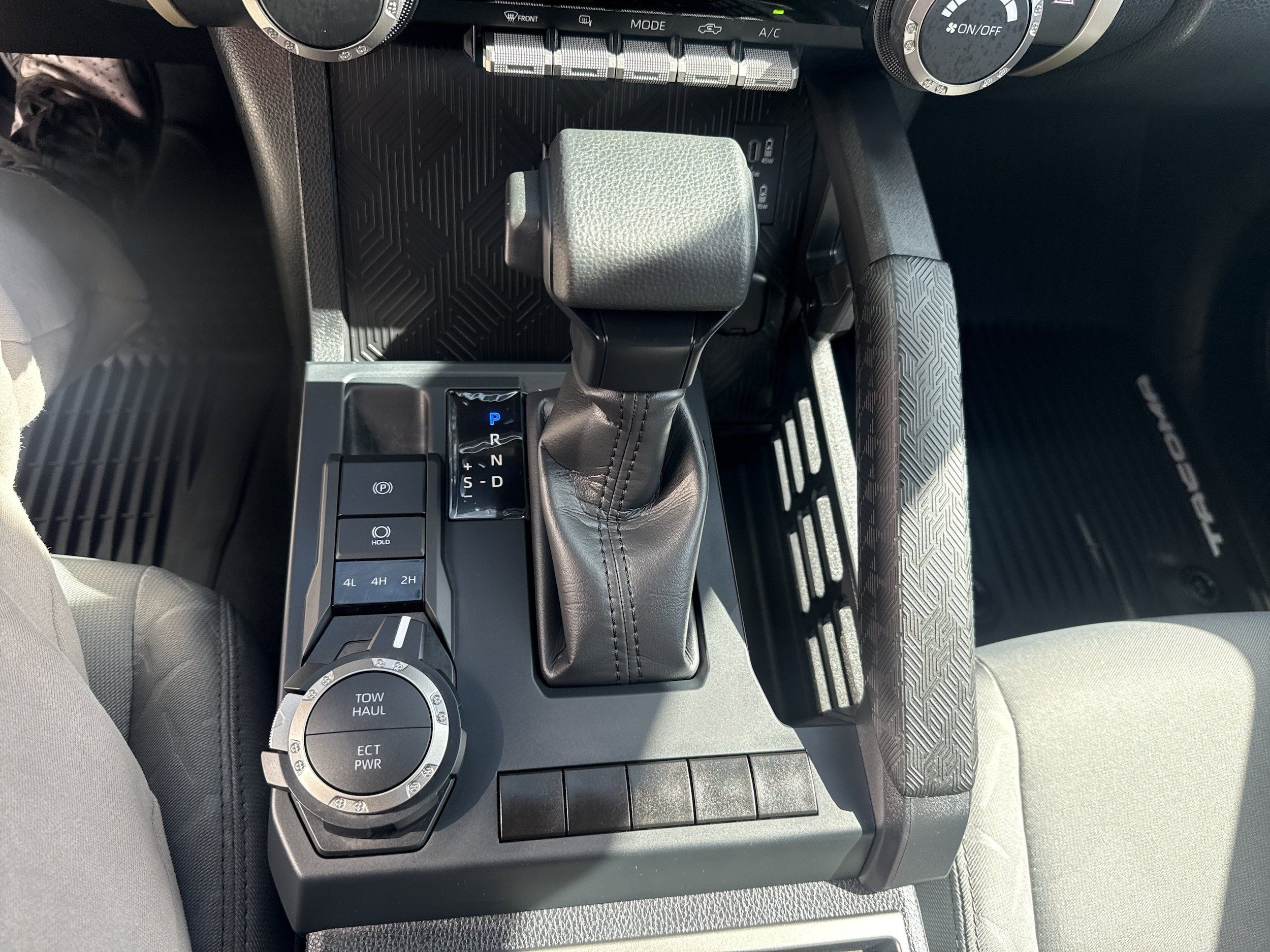 Used 2026 Toyota Tacoma SR5 AWD/4WD image 24