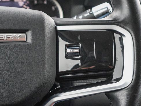 Used 2022 Land Rover Discovery Sport S image 35