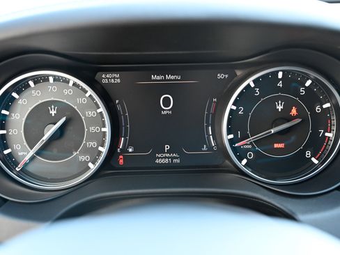 Used 2022 Maserati Ghibli Modena Q4 AWD/4WD image 26