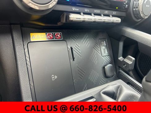 Used 2026 Toyota 4Runner TRD Off-Road Premium AWD/4WD image 28