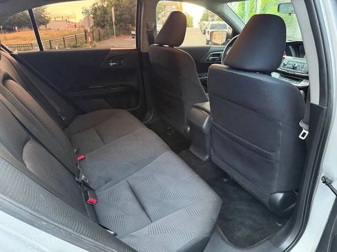 Used 2014 Honda Accord LX image 28