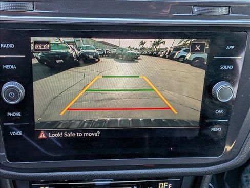 Used 2023 Volkswagen Tiguan SE R-Line FWD image 14